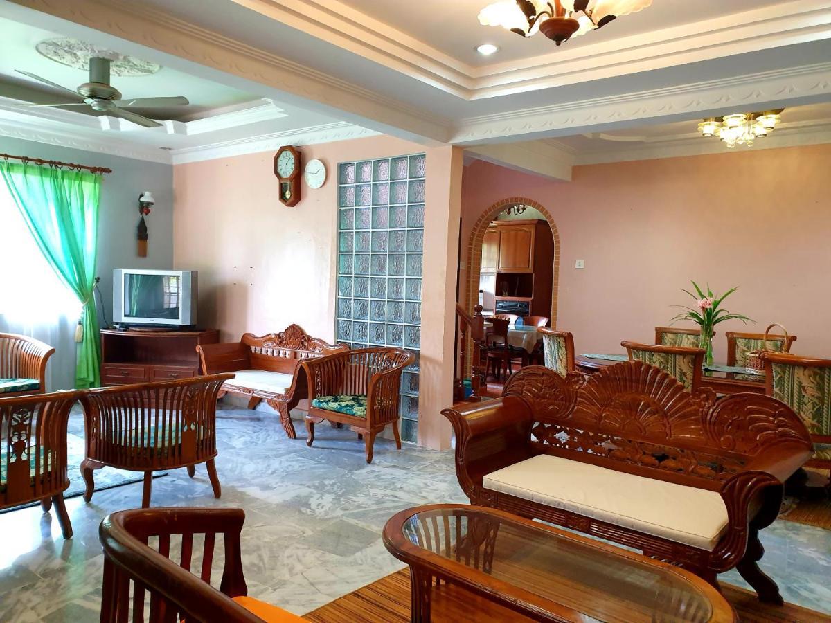 Lavender Impian Homestay Kajang Extérieur photo