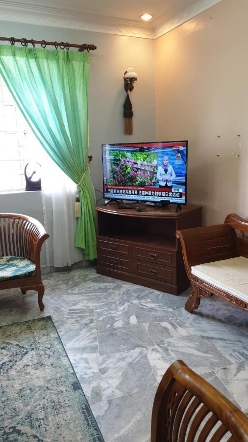Lavender Impian Homestay Kajang Extérieur photo