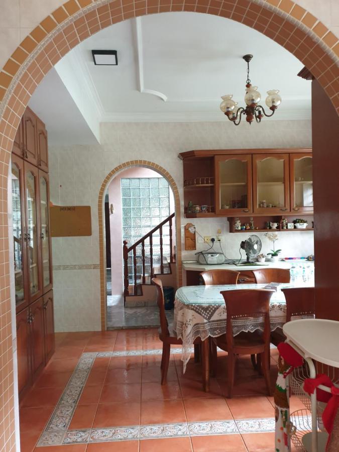 Lavender Impian Homestay Kajang Extérieur photo