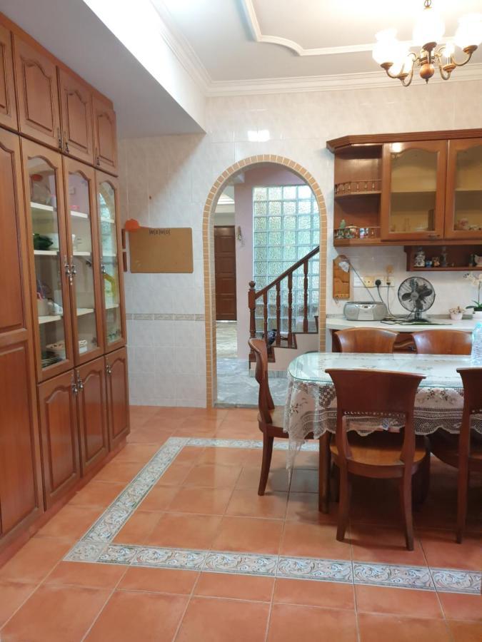 Lavender Impian Homestay Kajang Extérieur photo